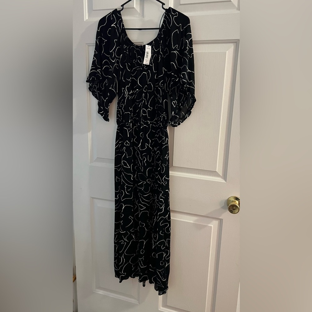 Studio B Smocked Midi Dress 🔥NWT🔥